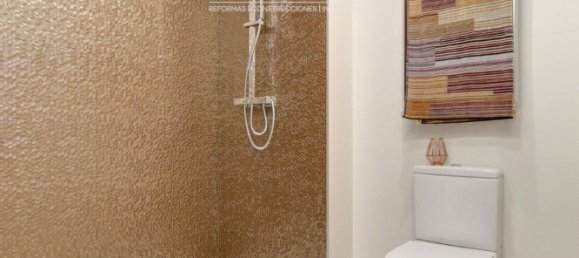 Apartamento de 4 dormitorios en Salamanca, Spain No. 107908 41