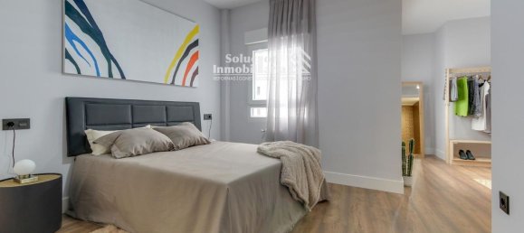Apartamento de 4 dormitorios en Salamanca, Spain No. 107908 26