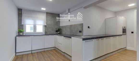 Apartamento de 4 dormitorios en Salamanca, Spain No. 107908 4