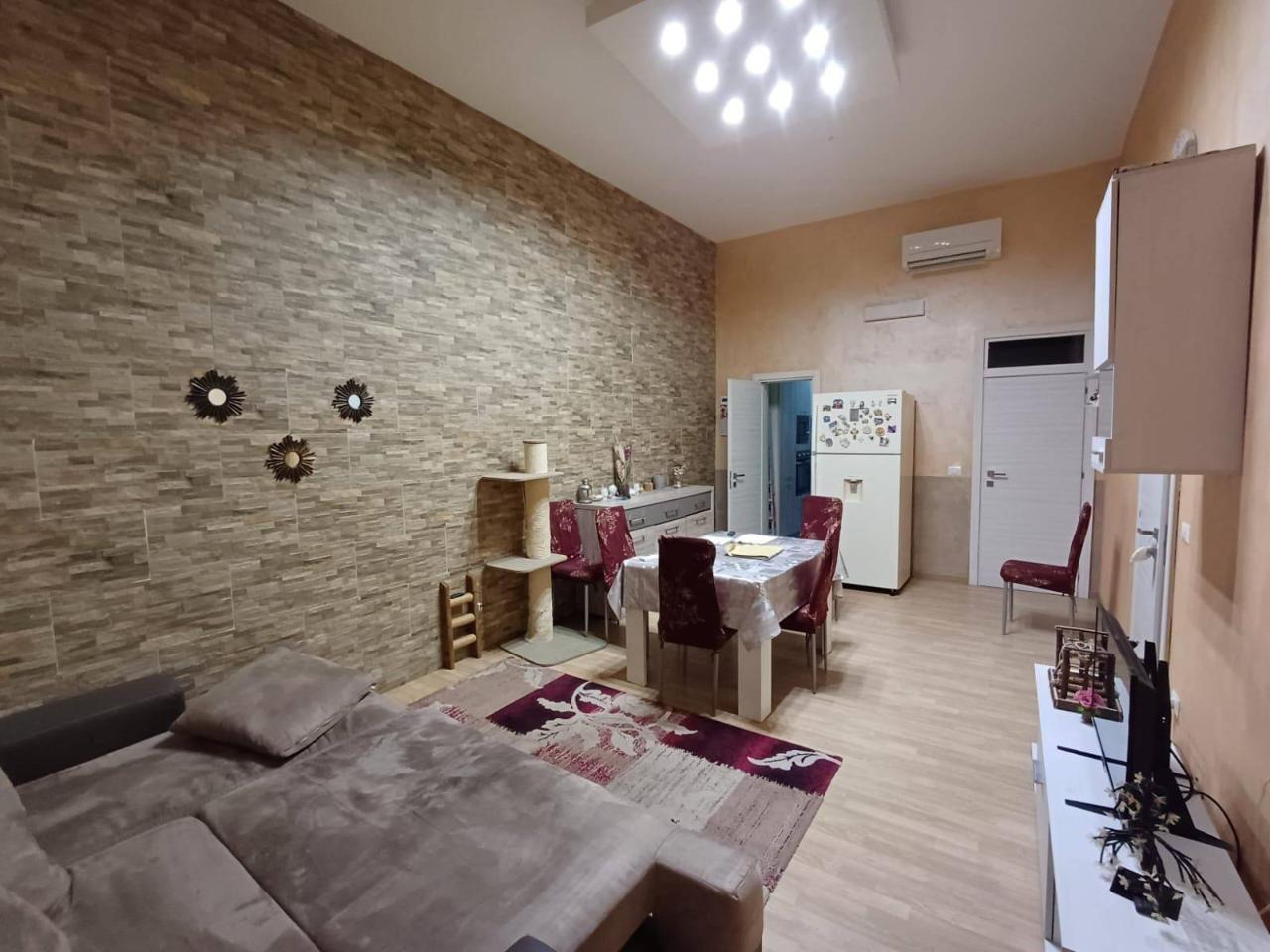 3 rooms Apartment in Misterbianco, Italy No. 163836