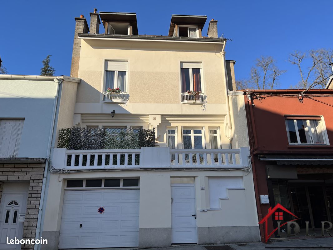 Casa de 3 dormitorios en Bourbonne-les-Bains, France No. 65578