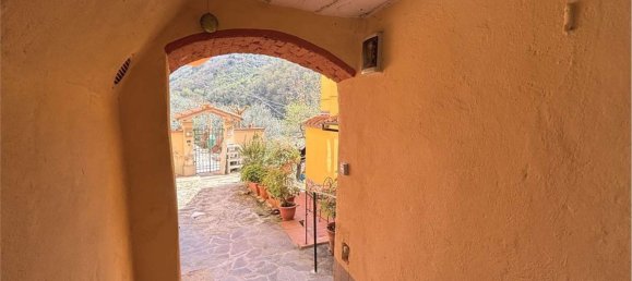 5 Schlafzimmer Haus in Pistoia, Italy, Nr. 374694 26