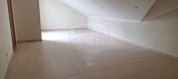 3 bedrooms House in Madalena, Portugal No. 44334 18