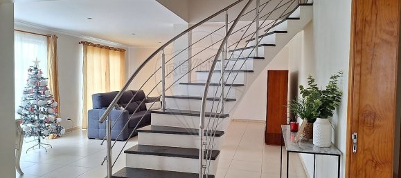 3 bedrooms House in Madalena, Portugal No. 44334 5