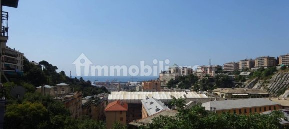 3 غرف نوم شقة في Genoa, Italy رقم 262356 4