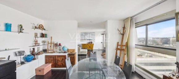 Квартира с 3 спальнями в Париж, Франция № 126567 8