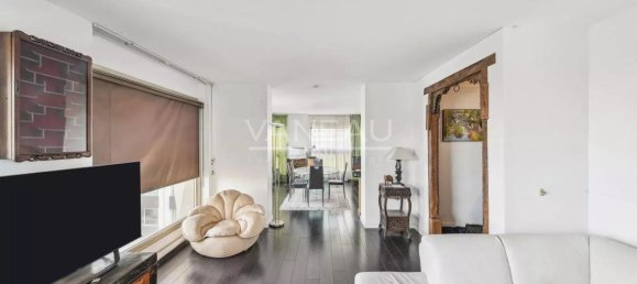 Квартира с 3 спальнями в Париж, Франция № 126567 4