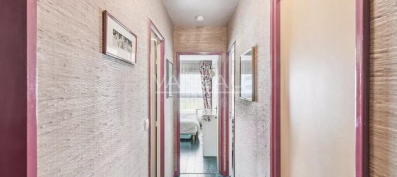 Квартира с 3 спальнями в Париж, Франция № 126567 15