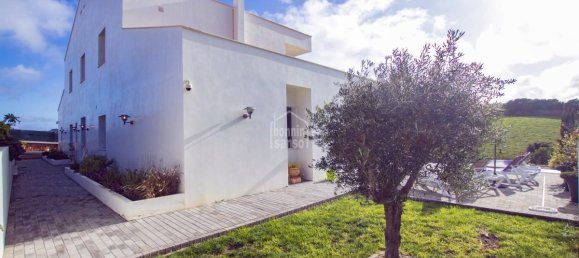 Villa de 4 dormitorios en Es Mercadal, Spain No. 5173 2