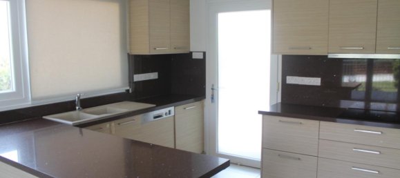 5 bedrooms Villa in Limassol, Cyprus No. 12599 13