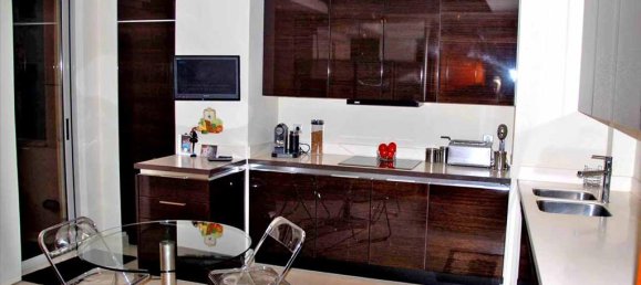 880m² Property in Athens, Greece No. 7093 14