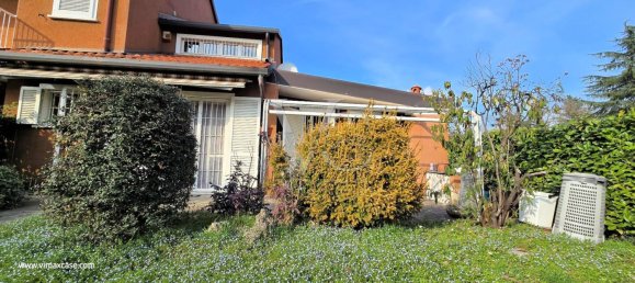 3 غرف نوم فيلا في Agrate Brianza, Italy رقم 310726 5