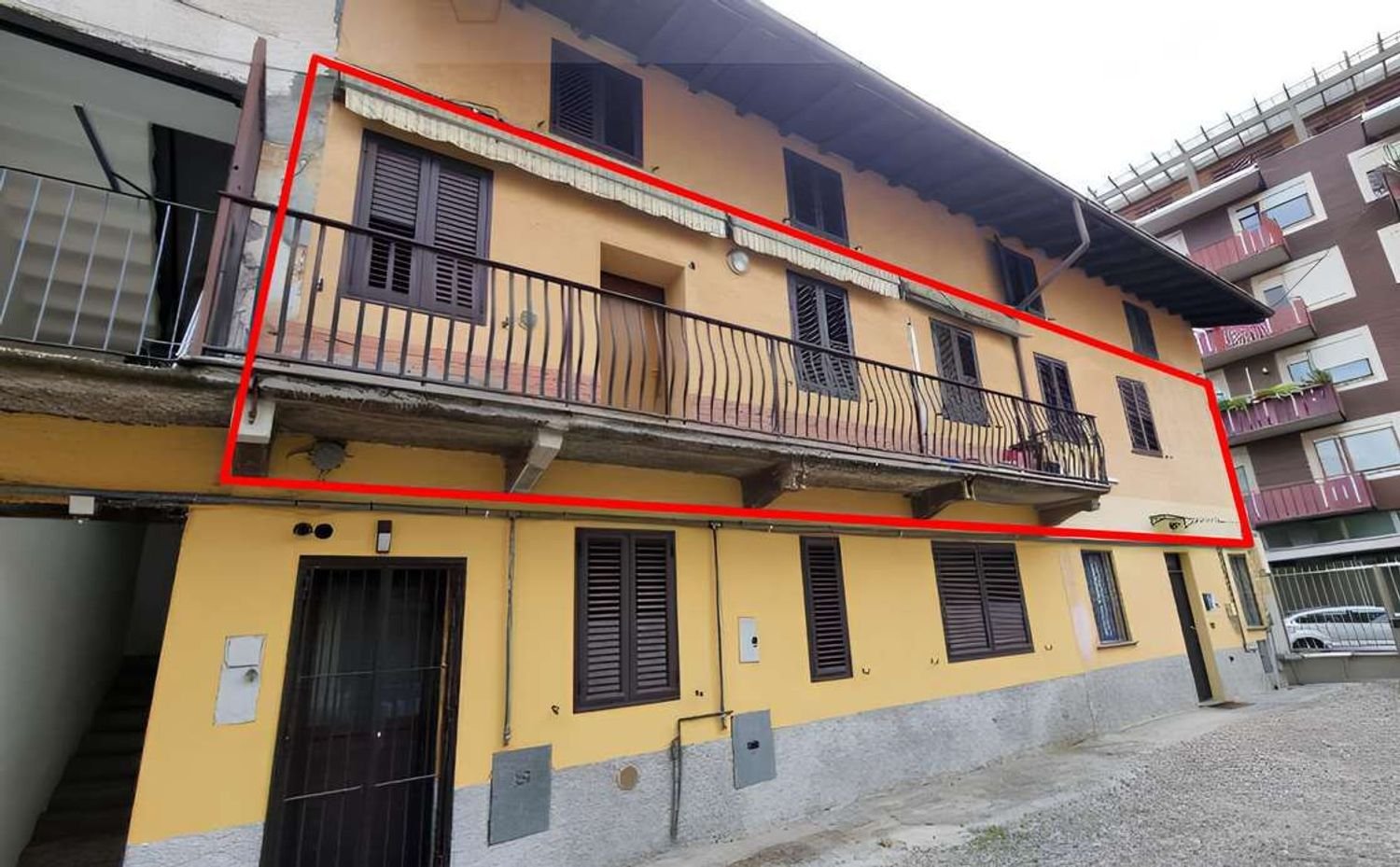 2 rooms Apartment in Busto Arsizio, Italy No. 13057