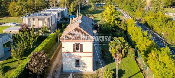 3 rooms Apartment in Faenza, Italy No. 132508 4