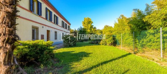 3 rooms Apartment in Faenza, Italy No. 132508 3