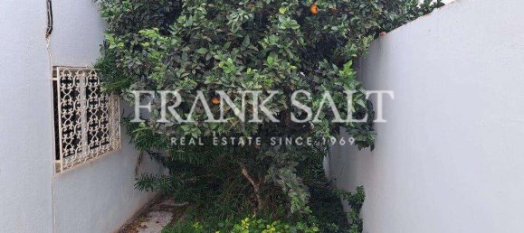 3 bedrooms Bungalow in Mellieha, Malta No. 4899 2