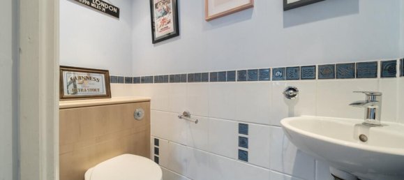 3 bedrooms House in Sutton, United Kingdom No. 13449 6