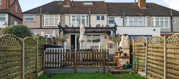 3 bedrooms House in Sutton, United Kingdom No. 13449 12