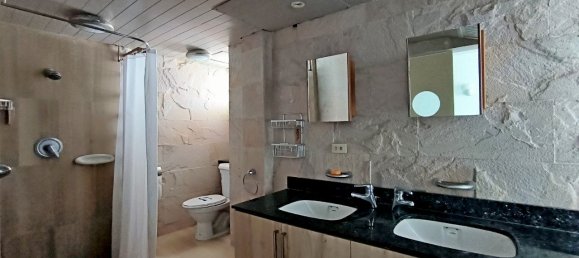 2 bedrooms Condo in Pattaya, Thailand No. 9227 5