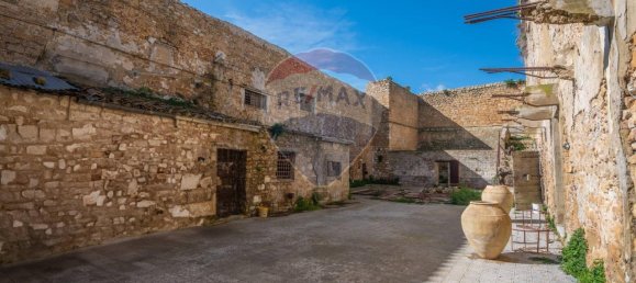 26-salle Châteaux à Piazza Armerina, Italy No. 108317 48