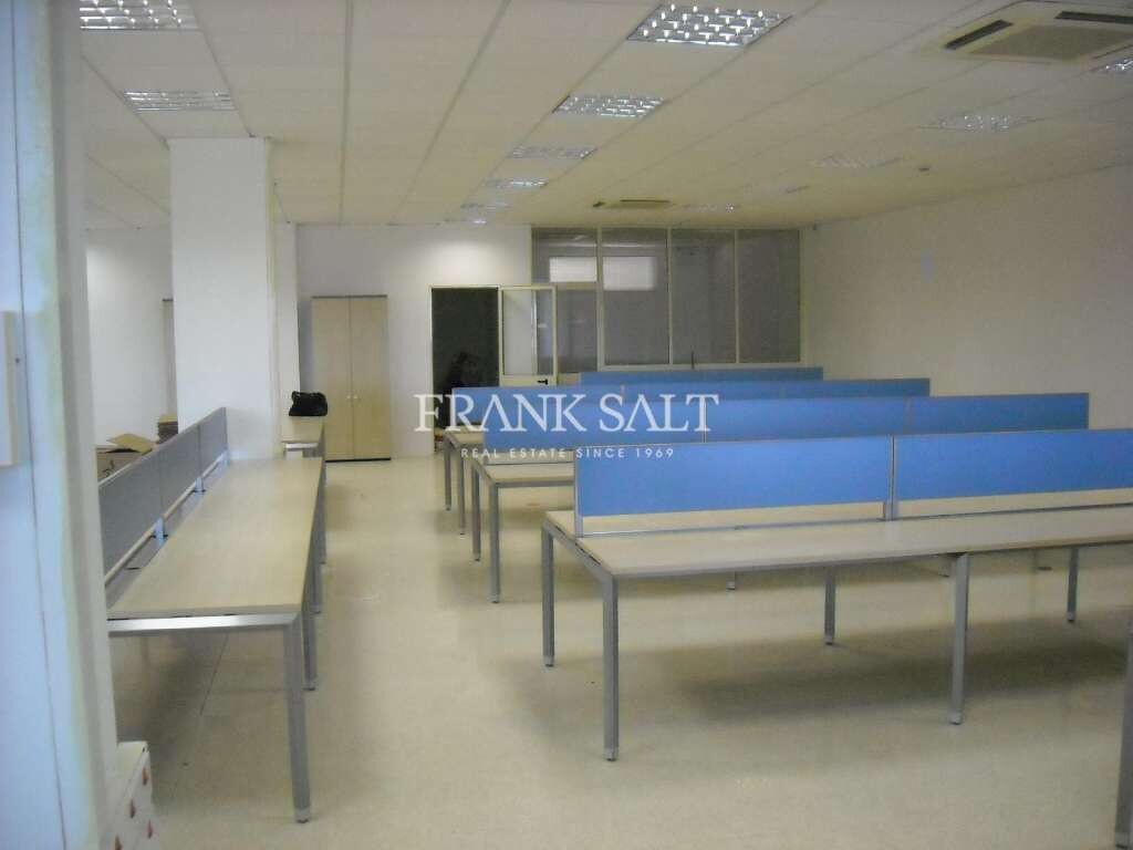 Офис 410м² в Гзира, Мальта № 12792