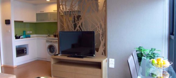 Apartamento com 1 quarto em condomínio em Watthana, Thailand N.º 9816 4