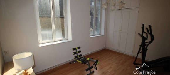 5 bedrooms Villa in Givet, France No. 246738 10