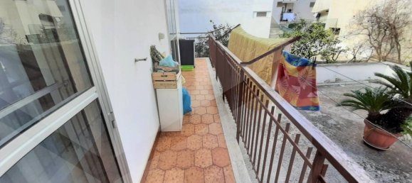 3 rooms Apartment in Capurso, Italy No. 23790 8