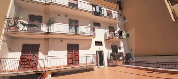 3 rooms Apartment in Capurso, Italy No. 23790 9
