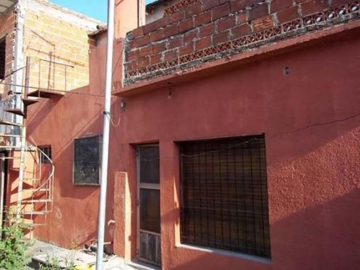 Casa T2 em Tres de Febrero, Argentina N.º 60456