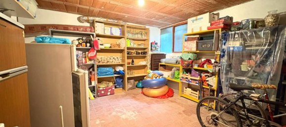 4 bedrooms Apartment in Massa, Italy No. 327206 20