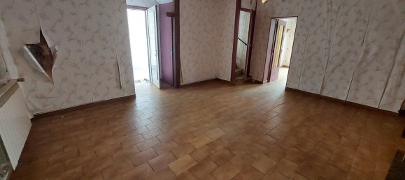 3 bedrooms House in Lacroix-Saint-Ouen, France No. 251872 2