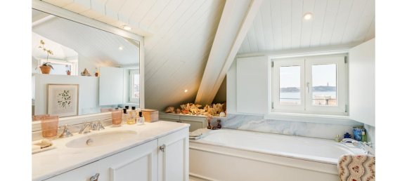 5 bedrooms Villa in Lisbon, Portugal No. 115429 24