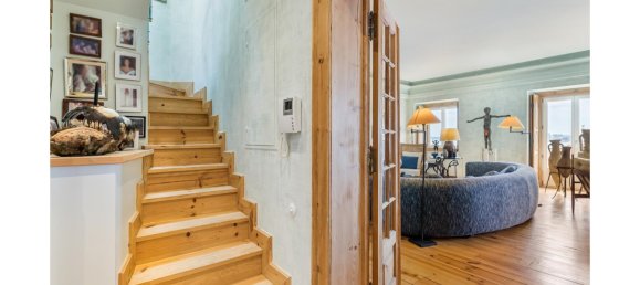 5 bedrooms Villa in Lisbon, Portugal No. 115429 3