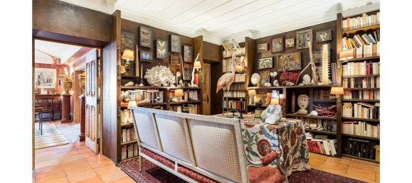 5 bedrooms Villa in Lisbon, Portugal No. 115429 2