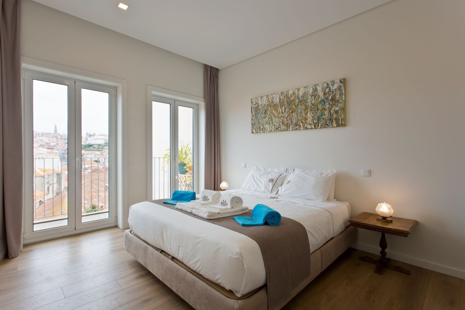 406m² Building in Vila Nova de Gaia, Portugal No. 55937