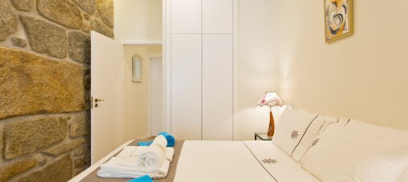 406m² Building in Vila Nova de Gaia, Portugal No. 55937 8