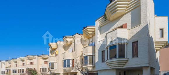 2 bedrooms Villa in Cremona, Italy No. 228325 7