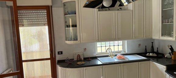 8-Zimmer Villa in Torre de' Passeri, Italy, Nr. 182636 10