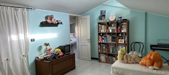 8-Zimmer Villa in Torre de' Passeri, Italy, Nr. 182636 25