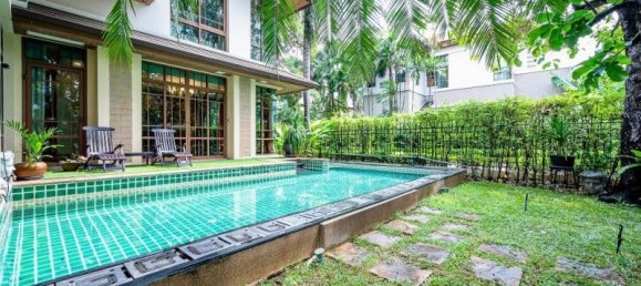 5 bedrooms Cafe / restaurant in Bangkok, Thailand No. 6654 4