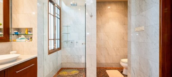 5 bedrooms Cafe / restaurant in Bangkok, Thailand No. 6654 20