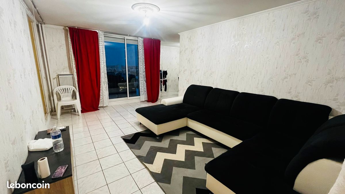 Apartamento de 3 dormitorios en Chenove, France No. 323639