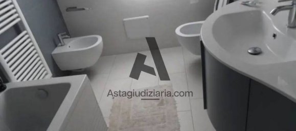 3 غرف نوم فيلا في Sassuolo, Italy رقم 96017 18