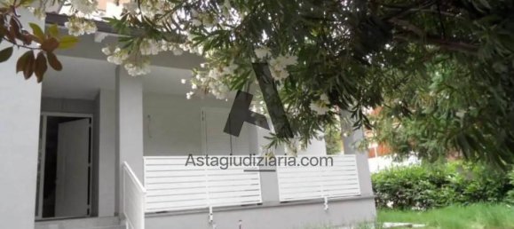 3 غرف نوم فيلا في Sassuolo, Italy رقم 96017 10