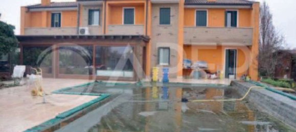 11-Zimmer Haus in Piazzola sul Brenta, Italy, Nr. 280051 2