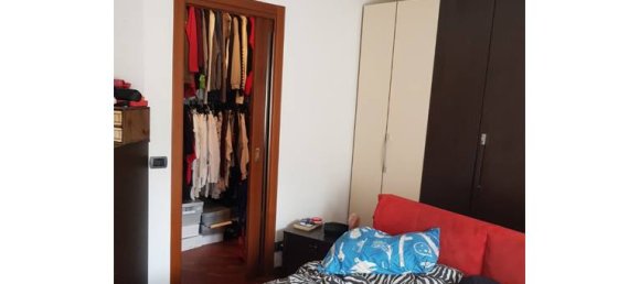 4 rooms Apartment in San Fermo della Battaglia, Italy No. 251936 7