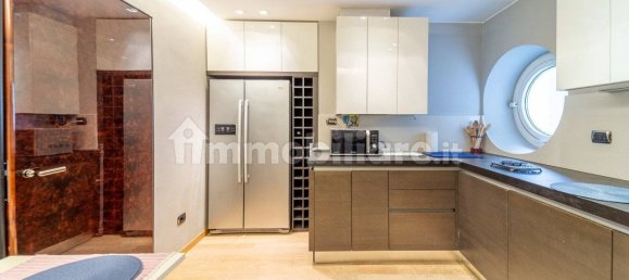 2 bedrooms Apartment in Parma, Italy No. 228868 20