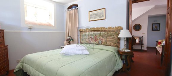 13 rooms Apartment in Capannori, Italy No. 108352 25