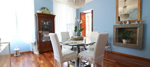 13 rooms Apartment in Capannori, Italy No. 108352 9